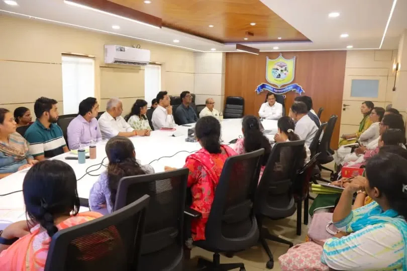 Aajchi Navi Mumbai | एचपीव्ही लसीकरणास गती देण्याचे आयुक्तांचे आदेश