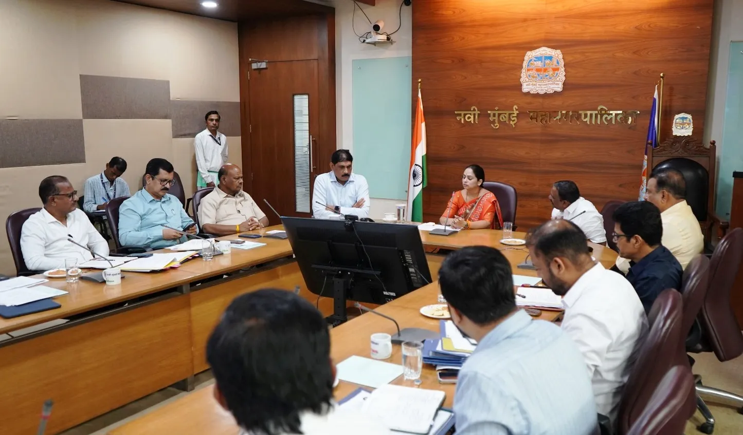 Aajchi Navi Mumbai | पावसाळ्यात गांभीर्यपूर्वक सतर्कतेने काम करा