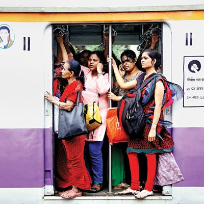 Aajchi Navi Mumbai | 21 ऑक्टोबरपासून सर्व महिलांना लोकल प्रवासाची परवानगी