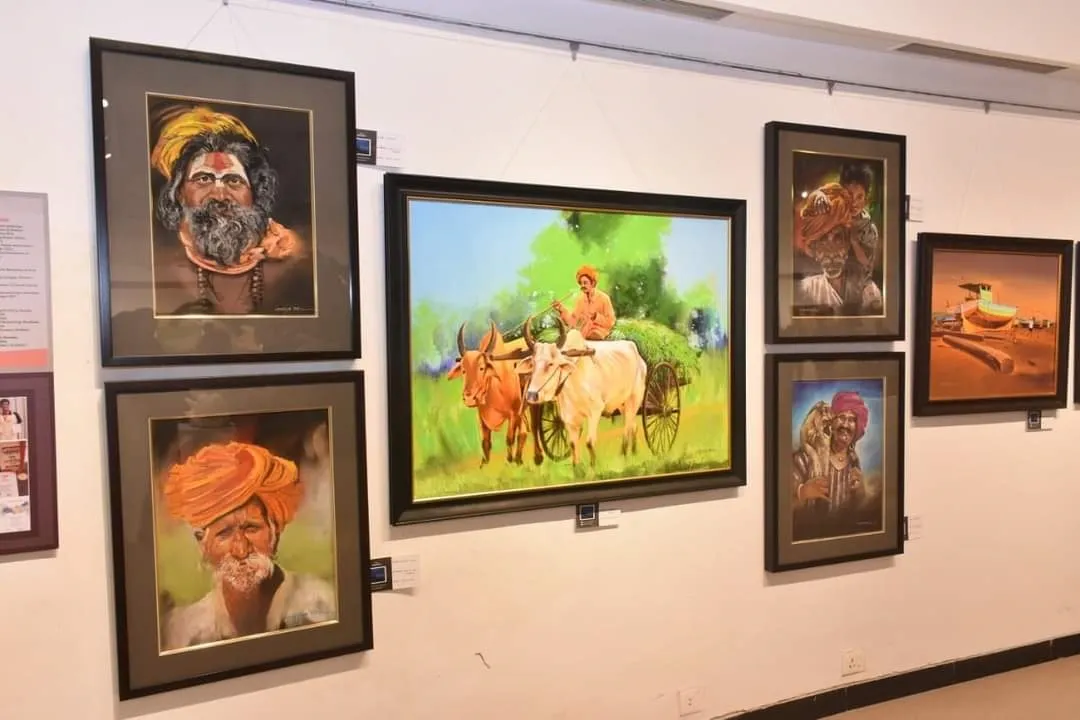 Aajchi Navi Mumbai | द स्पेक्ट्रम ऑफ कलर्स कला प्रदर्शनाला भरघोस प्रतिसाद