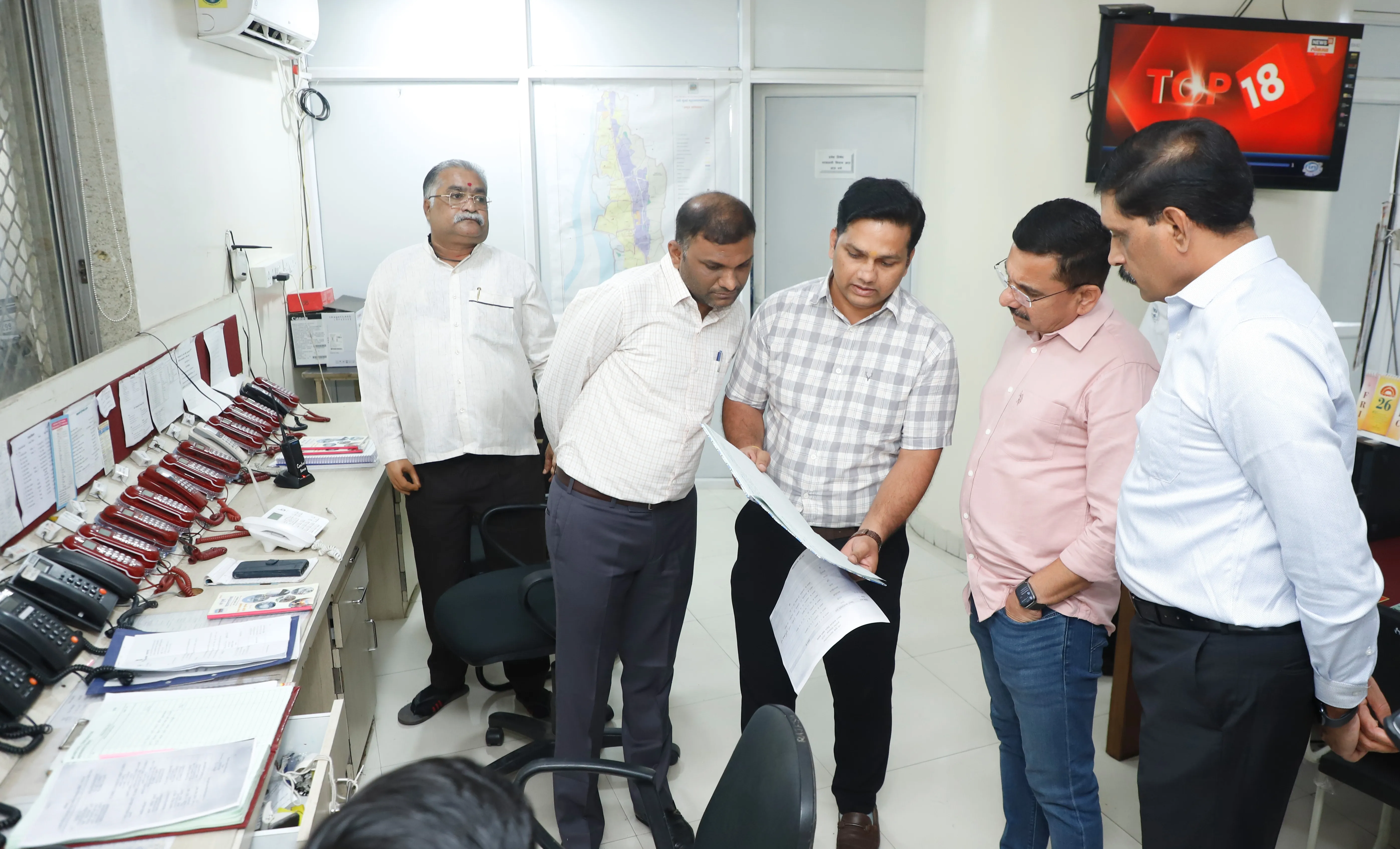 Aajchi Navi Mumbai | मुख्य निवडणूक निरीक्षकांकडून माध्यम नियंत्रण कक्षाची...