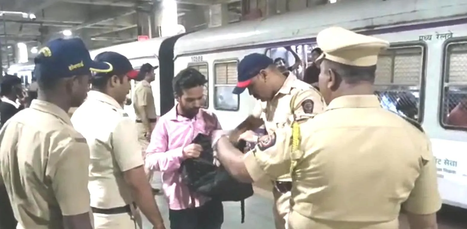 Aajchi Navi Mumbai | लोकलमधील हत्येनंतर रेल्वे पोलिस अलर्ट