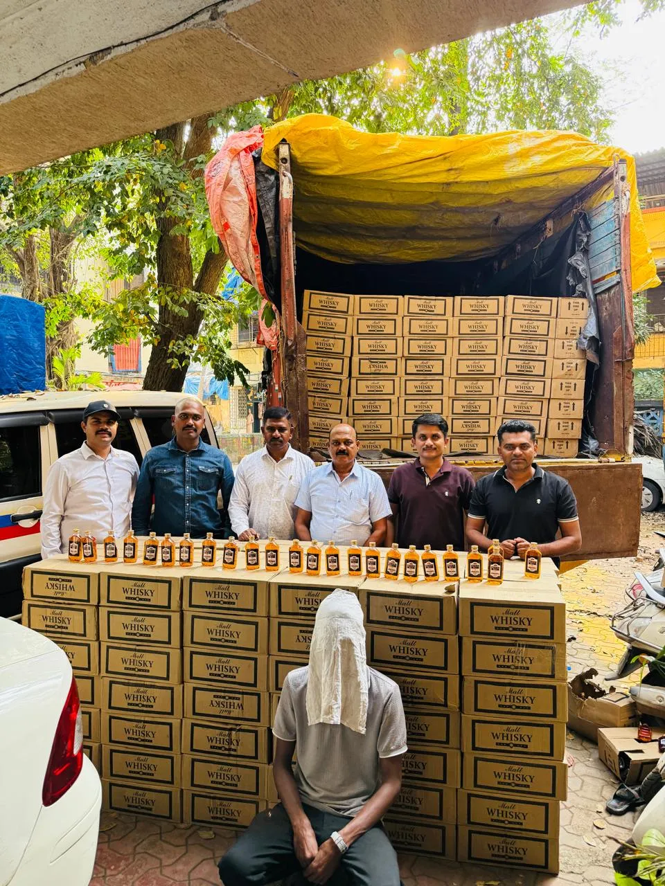 Aajchi Navi Mumbai | परराज्यातील अवैध मद्य वाहतुकीवर कारवाई
