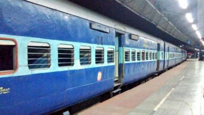 Aajchi Navi Mumbai | रेल्वे ई तिकिटांचा काळाबाजार